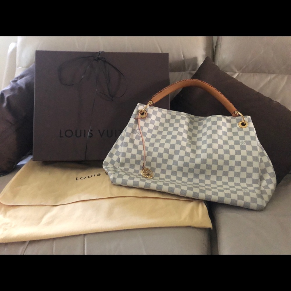 Louis Vuitton Damier Azur Artsy MM
